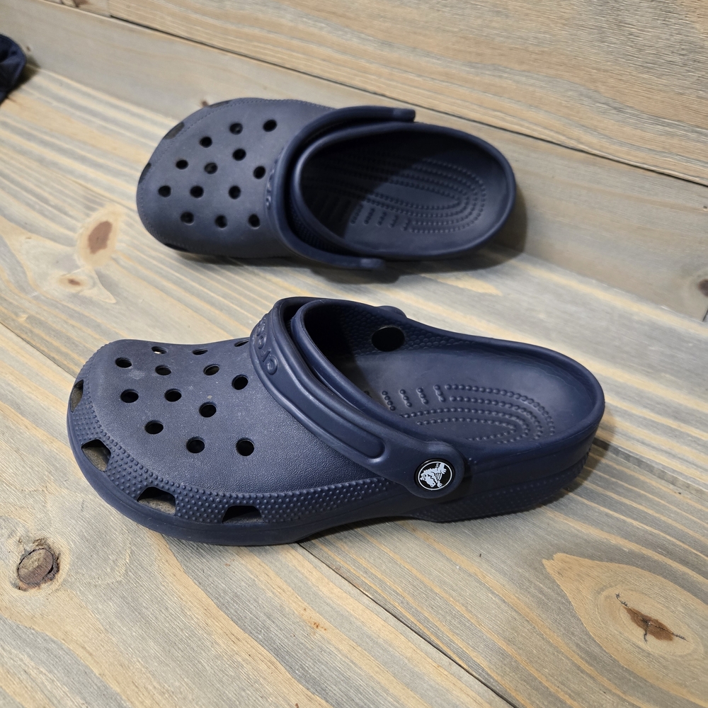 CROCS Classic Navy Mules